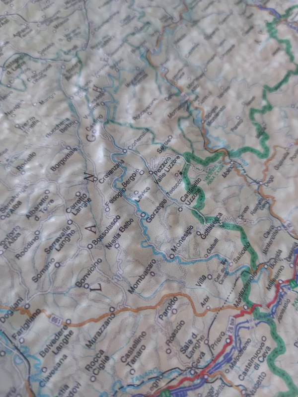 Piemonte - Valle d'Aosta Carta in rilievo 69 x 88 cm scala 1:350.000 - immagine 4
