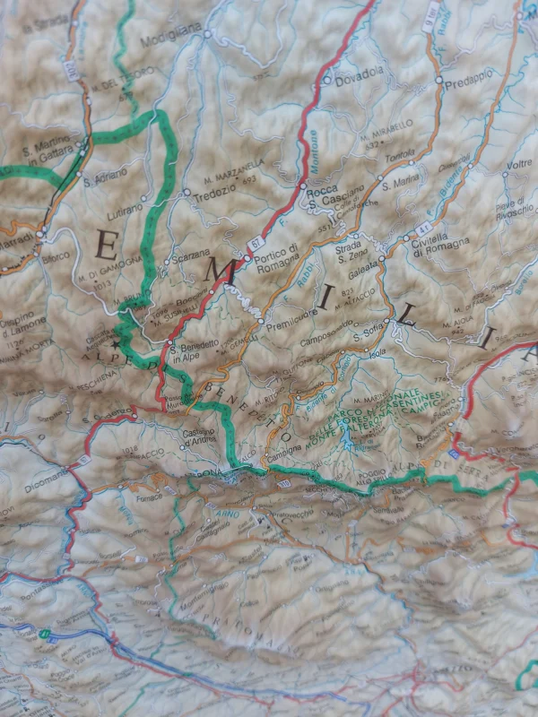 Toscana - Carta in rilievo 69 x 90 cm scala 1:350.000 - immagine 3
